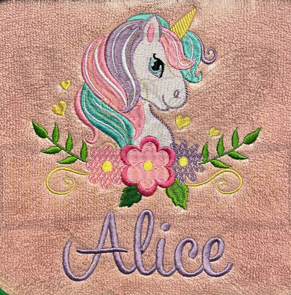Personalised Unicorn Towel / Childrens Unicorn Floral Gift / Personalised Hand Bath Towel Sheet / Bath Time Gift New Baby