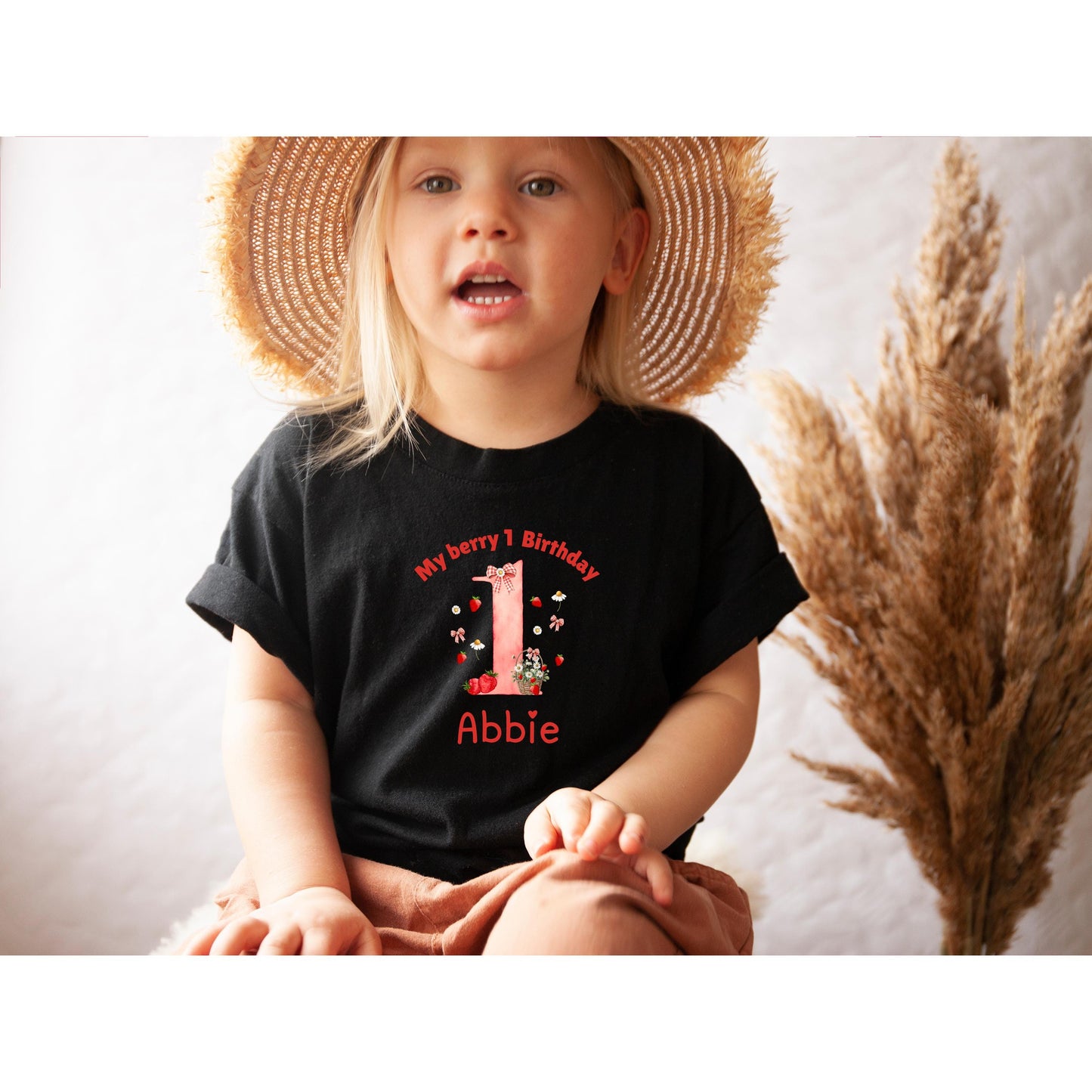 Personalised One strawberry T-Shirt / Strawberry theme birthday sweatshirt / Berry 1st birthday Outfit / Birthday Outfit